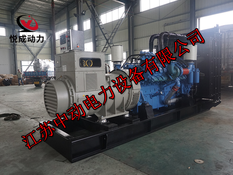12V2000G25奔驰500KW柴油发电机组